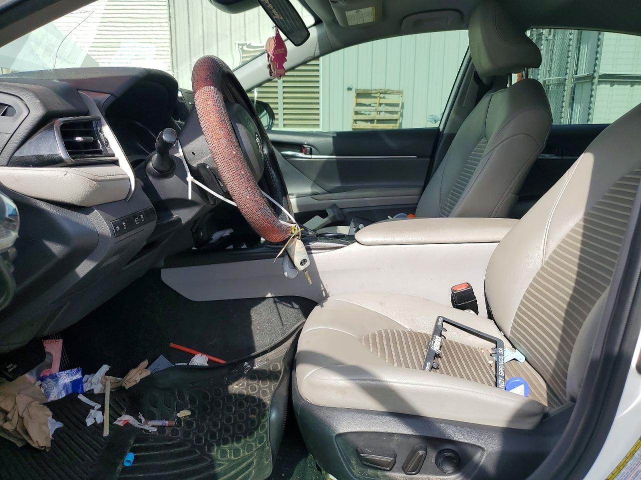 2022 TOYOTA CAMRY SE photo 13