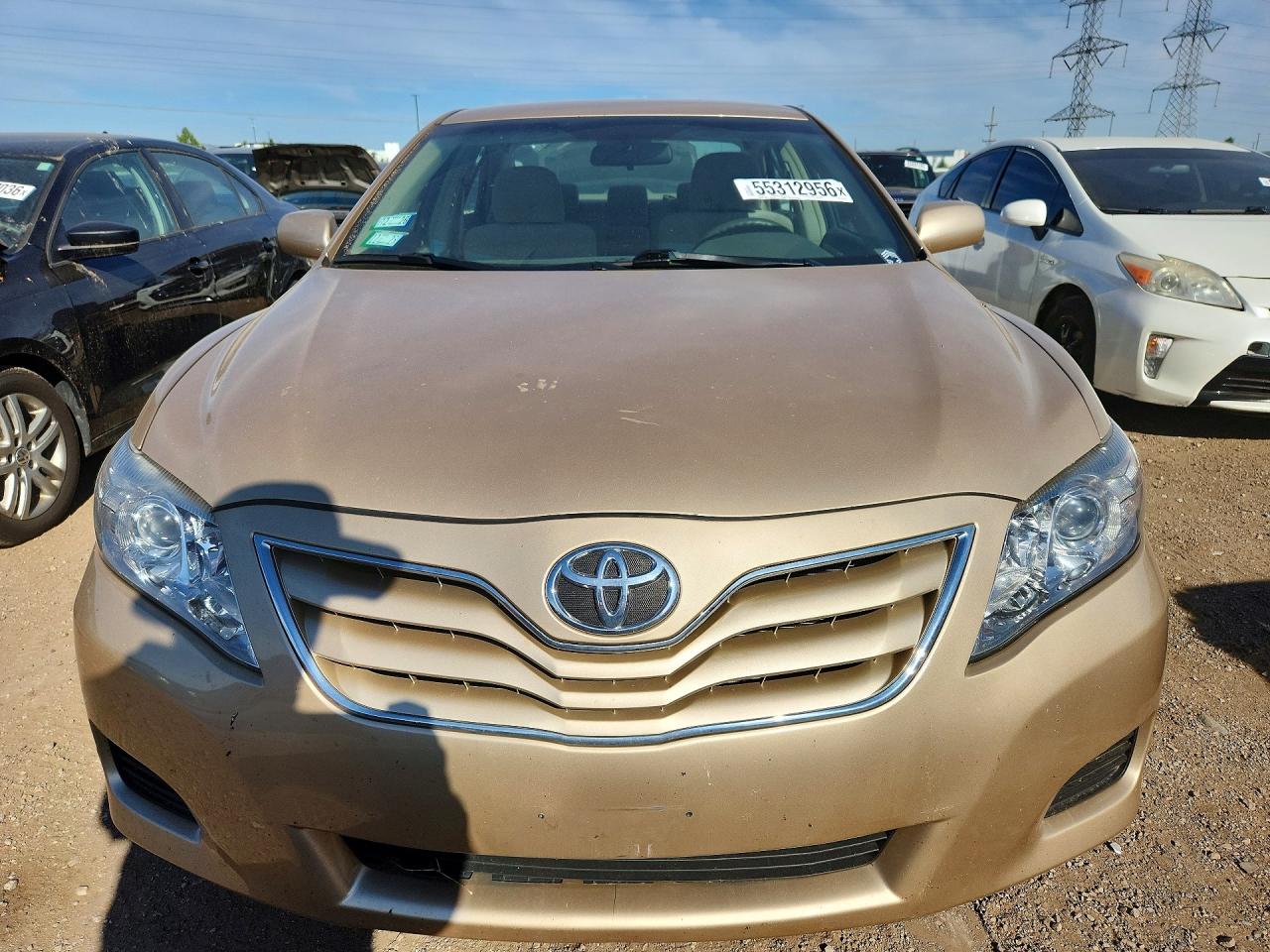 2010 TOYOTA CAMRY LE photo 9