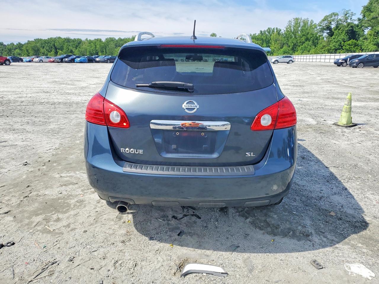 2013 NISSAN ROGUE S photo 11