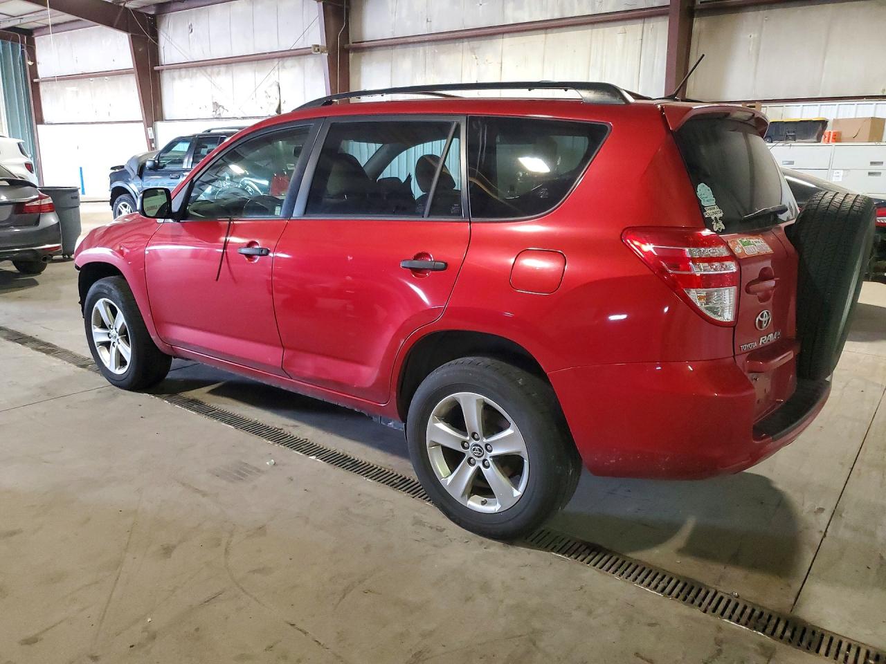 2010 TOYOTA RAV4 BASE photo 2