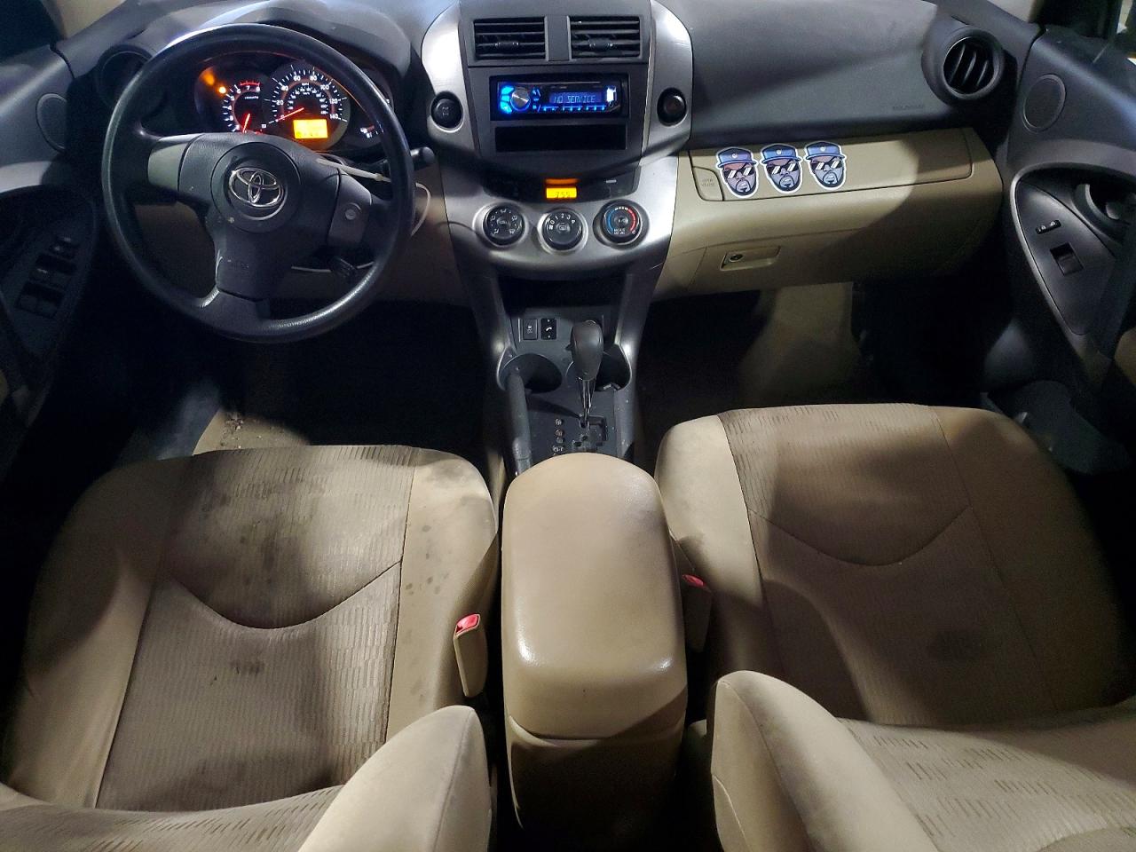 2010 TOYOTA RAV4 BASE photo 8