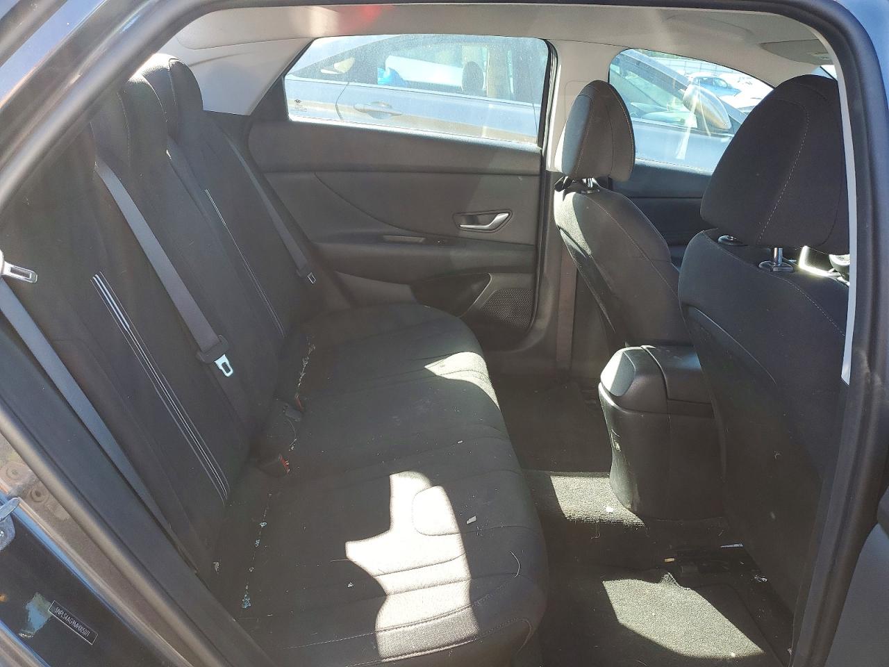 2021 HYUNDAI ELANTRA SEL photo 19