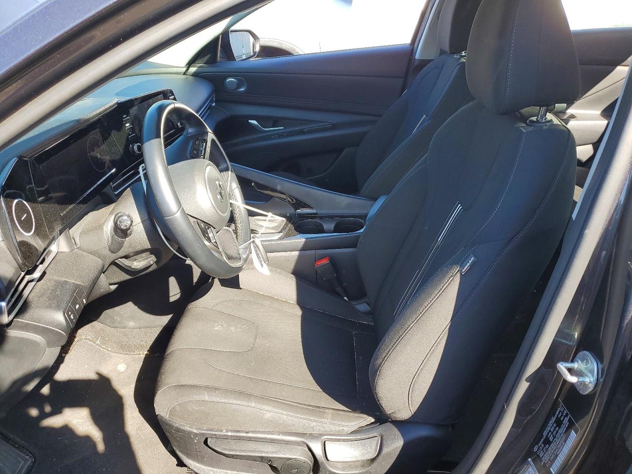 2021 HYUNDAI ELANTRA SEL photo 13
