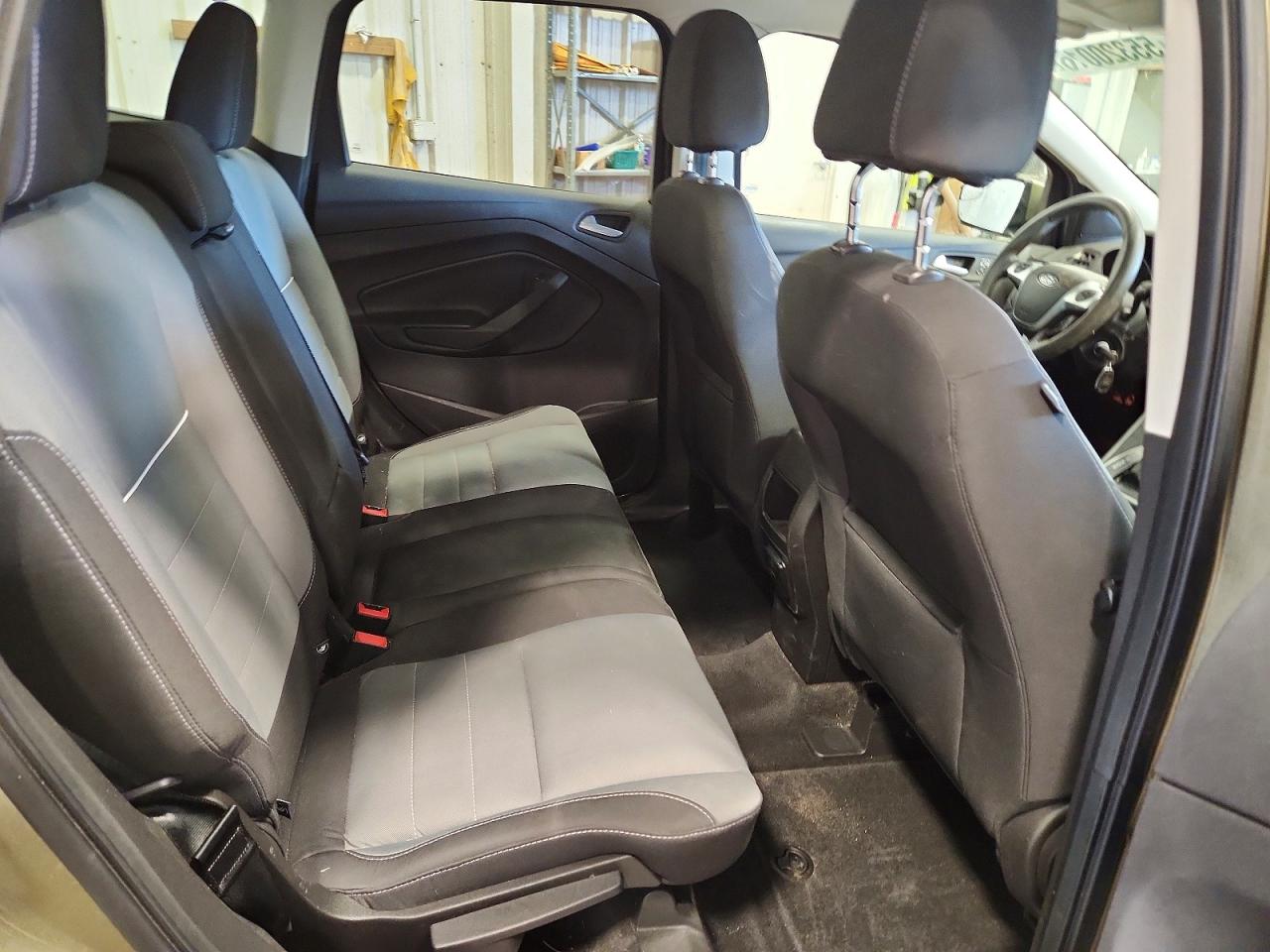 2013 FORD ESCAPE SE photo 19