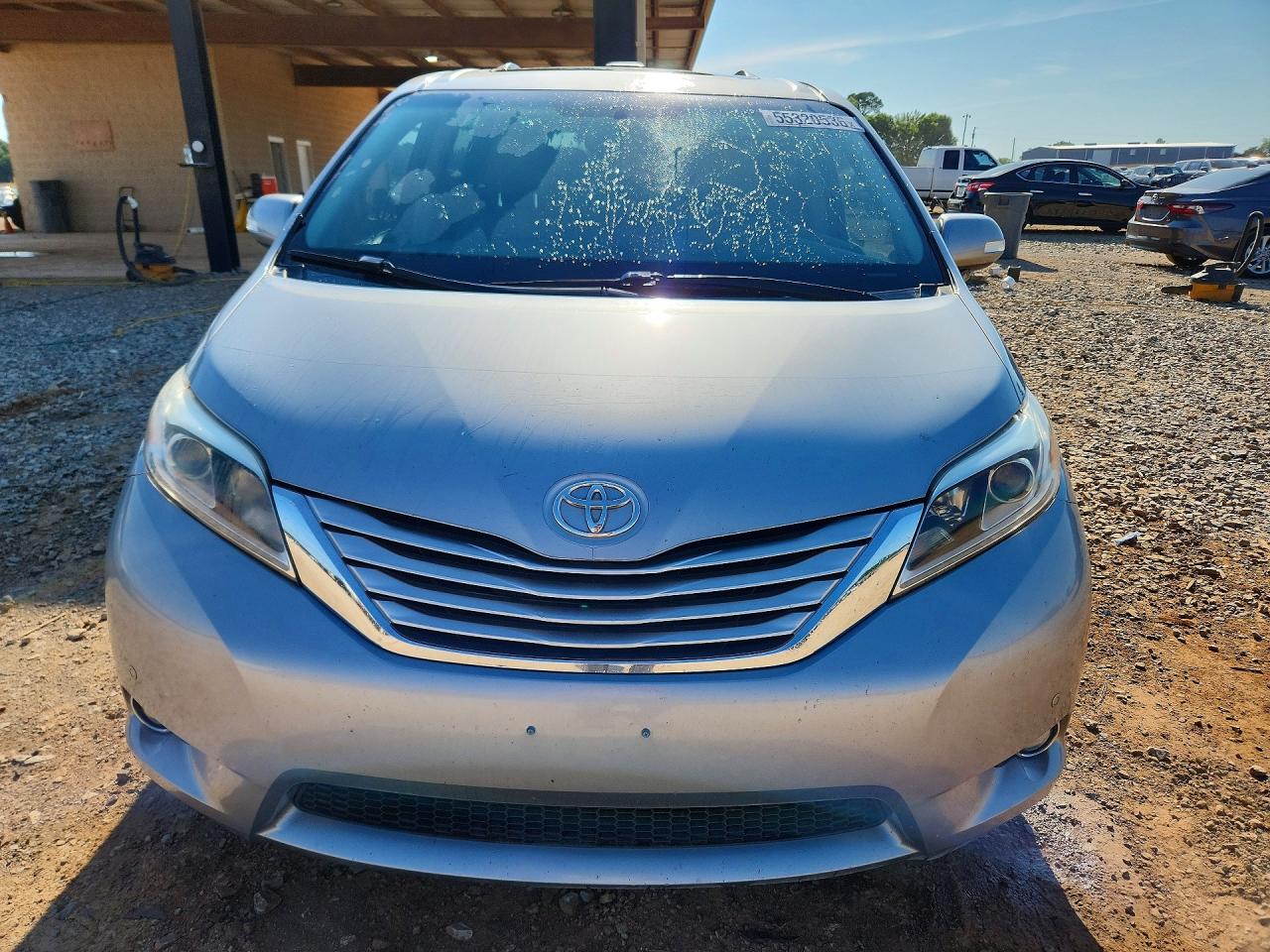 2015 TOYOTA SIENNA LIMITED 7-PASSENGER photo 13