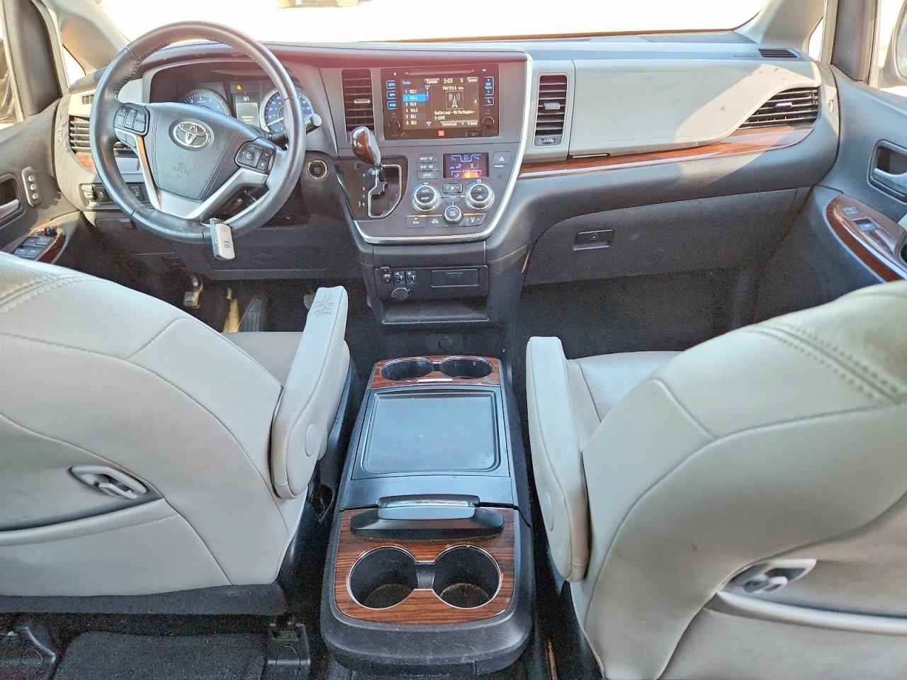 2015 TOYOTA SIENNA LIMITED 7-PASSENGER photo 22