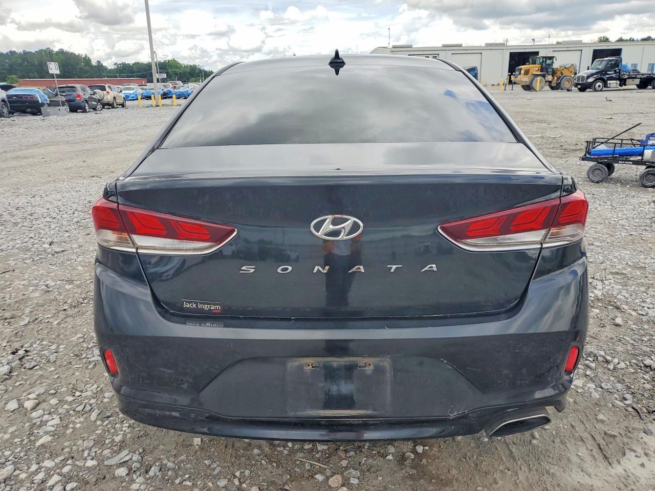 2018 HYUNDAI SONATA SEL photo 11