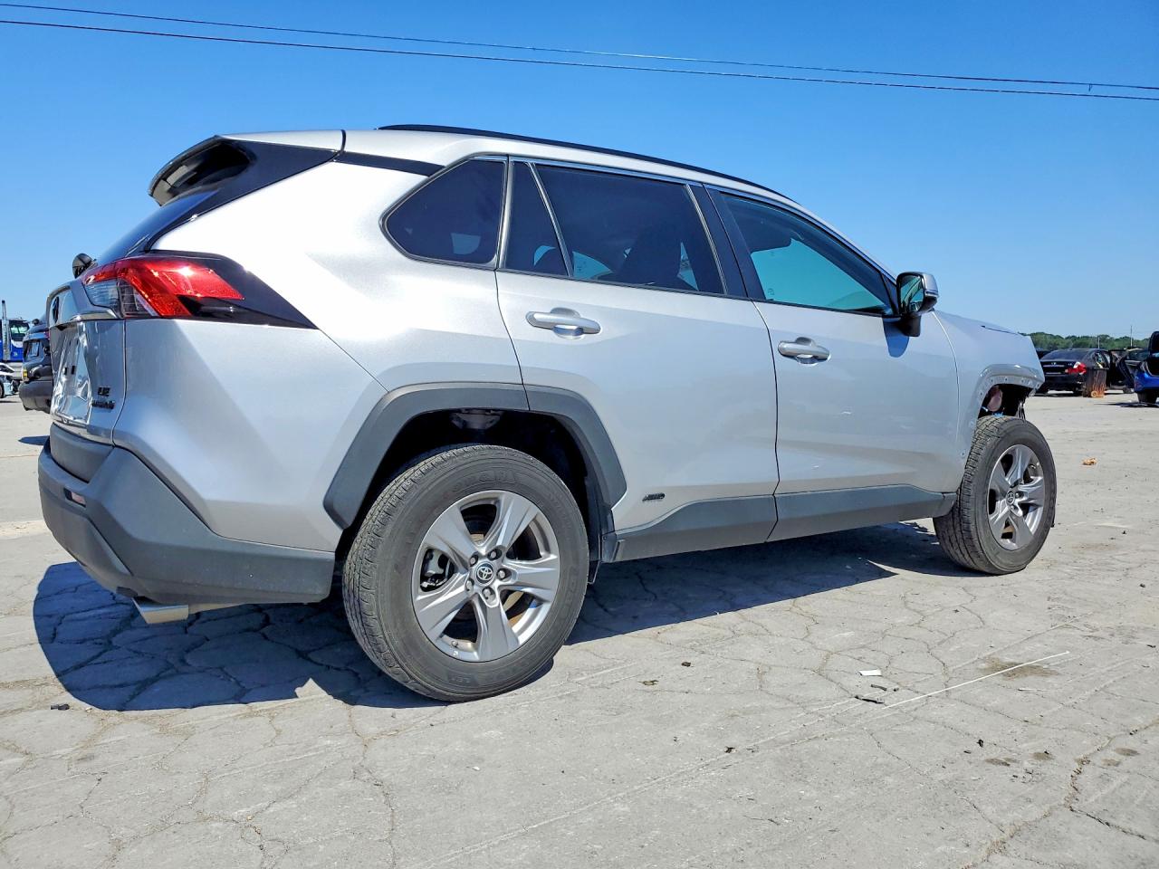 2022 TOYOTA RAV4 LE photo 7