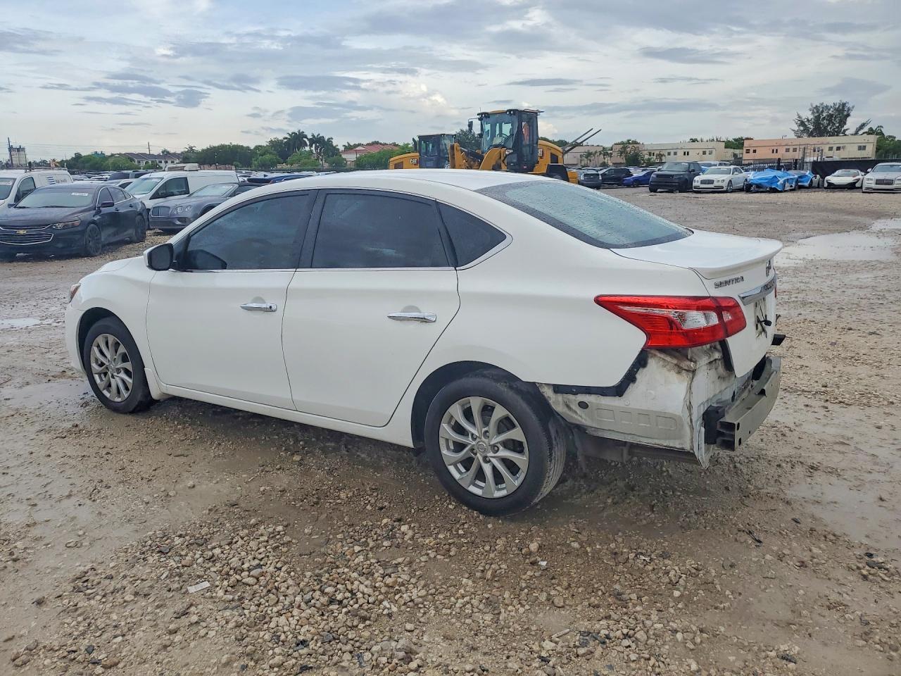 2017 NISSAN SENTRA S photo 3