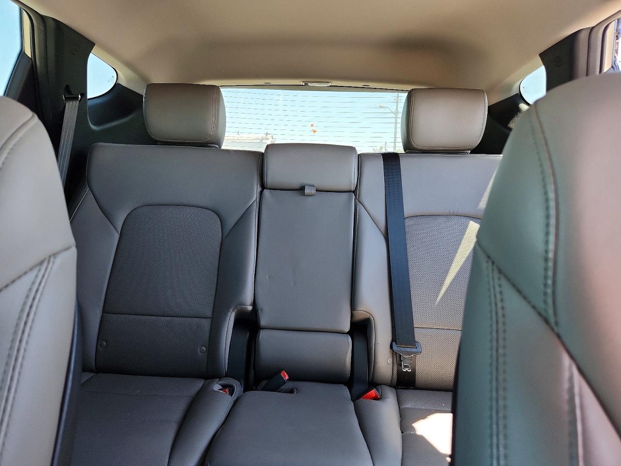 2017 HYUNDAI SANTA FE SPORT 2.4L photo 19