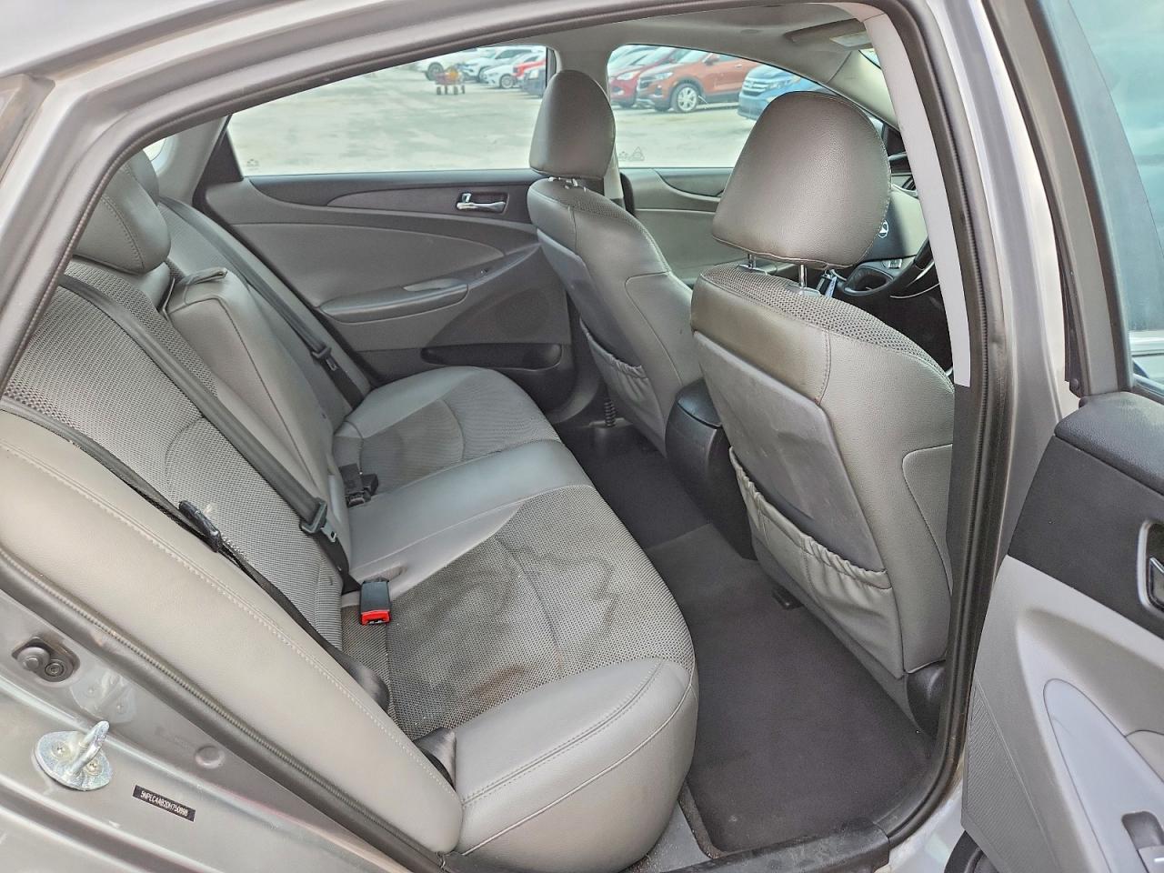 2013 HYUNDAI SONATA SE 2.0T photo 10