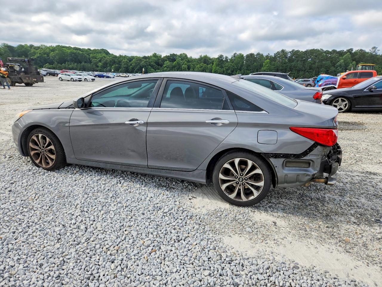 2013 HYUNDAI SONATA SE 2.0T photo 2