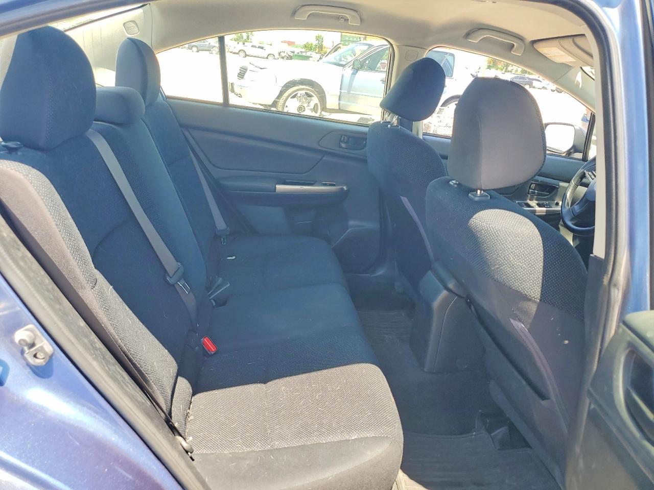 2016 SUBARU IMPREZA photo 10