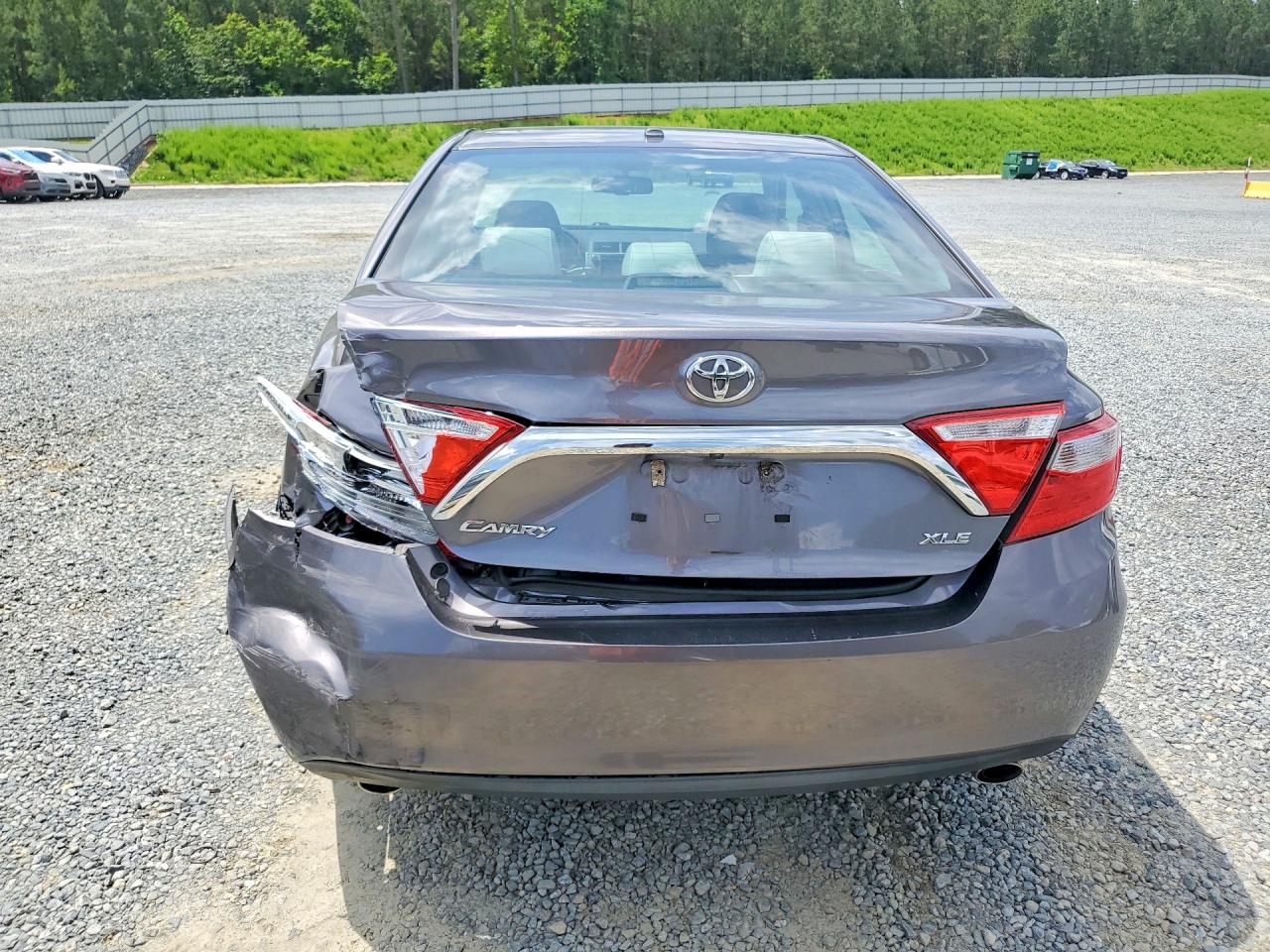2015 TOYOTA CAMRY XLE V6 photo 16