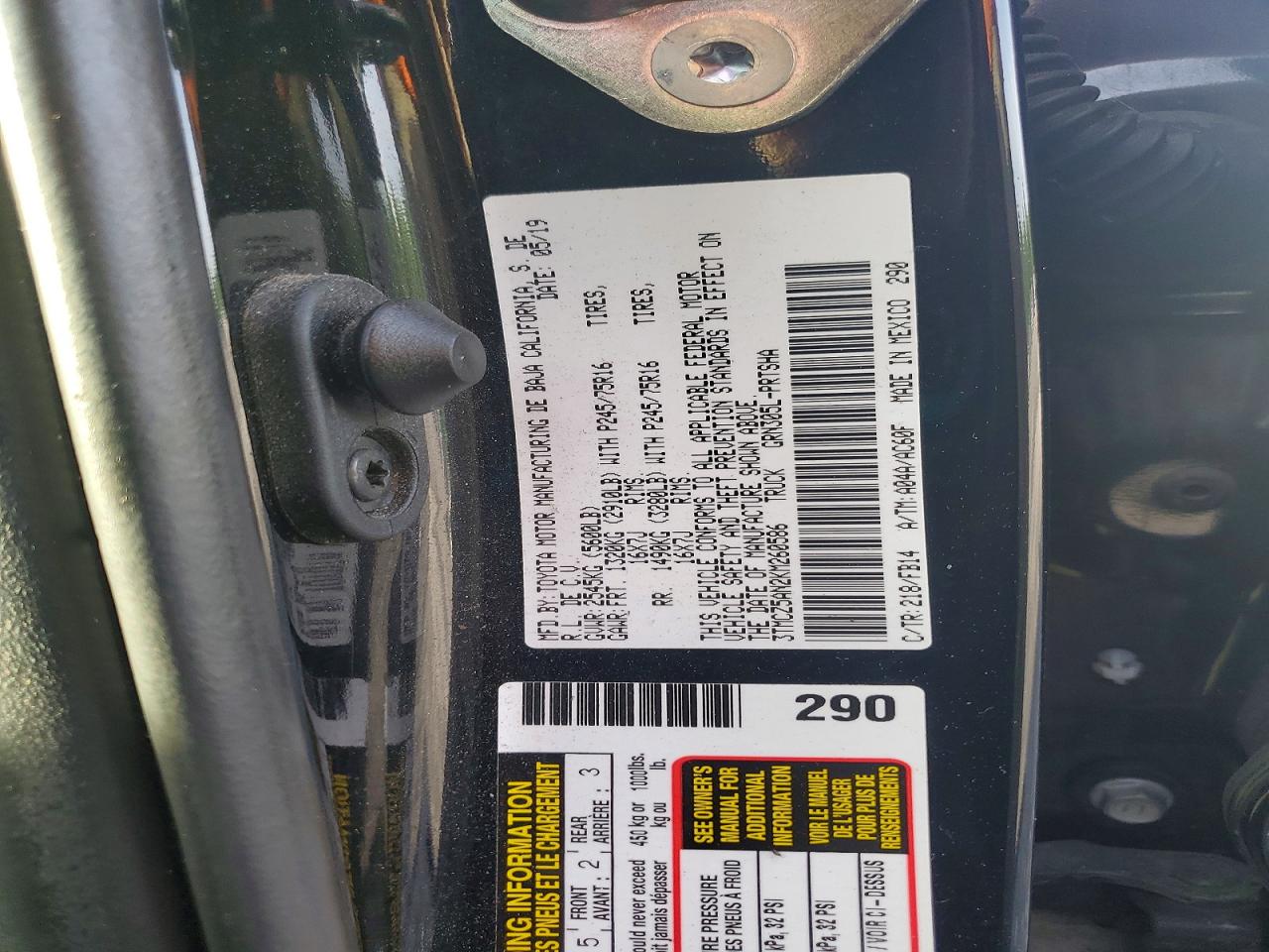 2019 TOYOTA TACOMA SR V6 photo 34