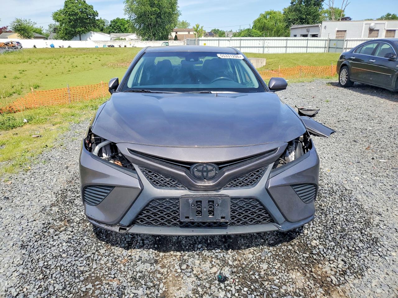 2018 TOYOTA CAMRY SE photo 5