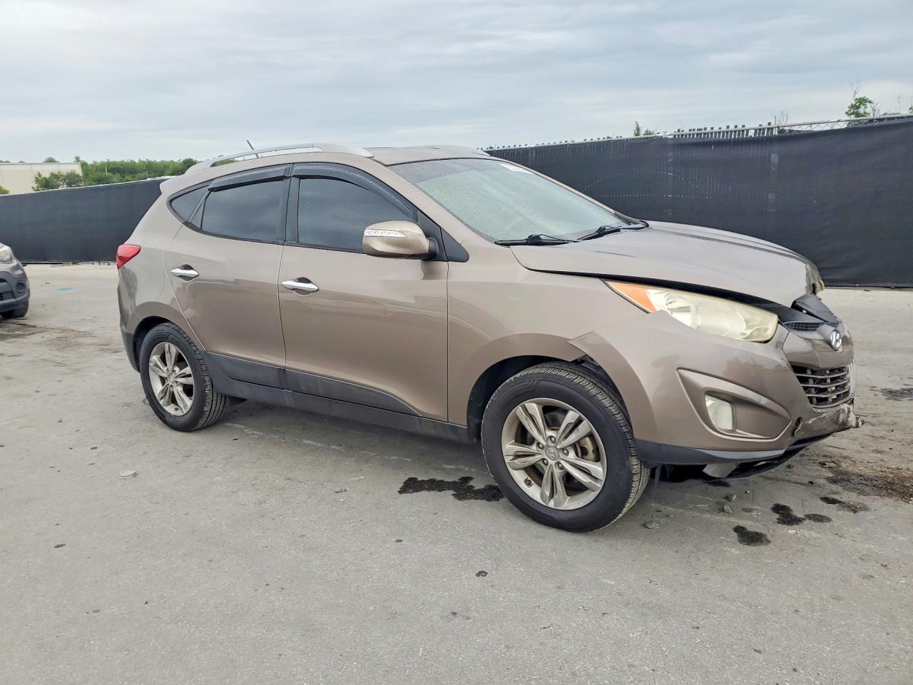2013 HYUNDAI TUCSON GLS photo 10