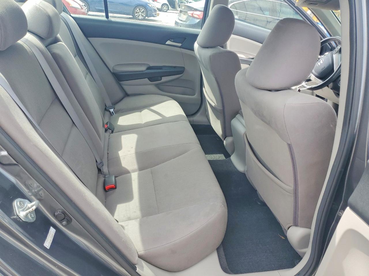 2011 HONDA ACCORD LX photo 10