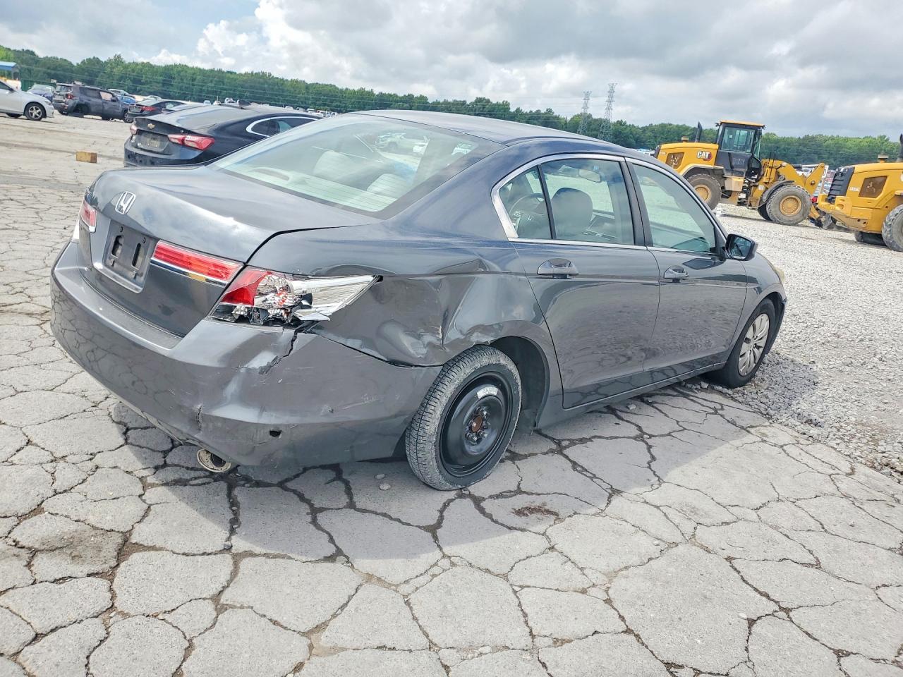 2011 HONDA ACCORD LX photo 3