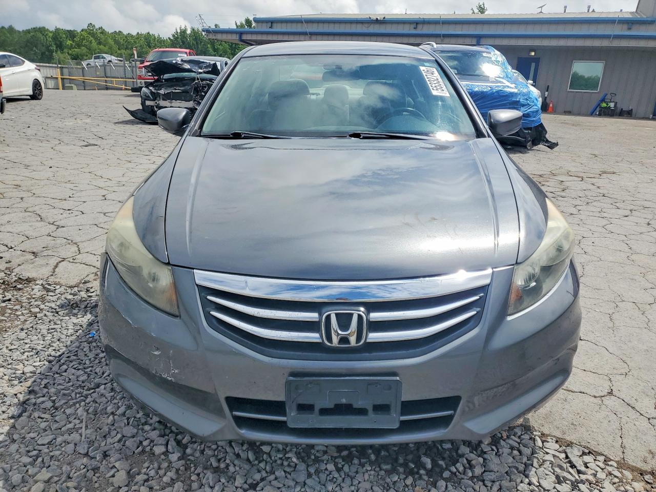 2011 HONDA ACCORD LX photo 5