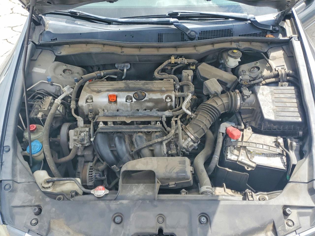 2011 HONDA ACCORD LX photo 11