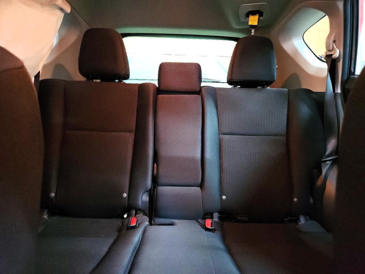 2018 TOYOTA RAV4 LE photo 19