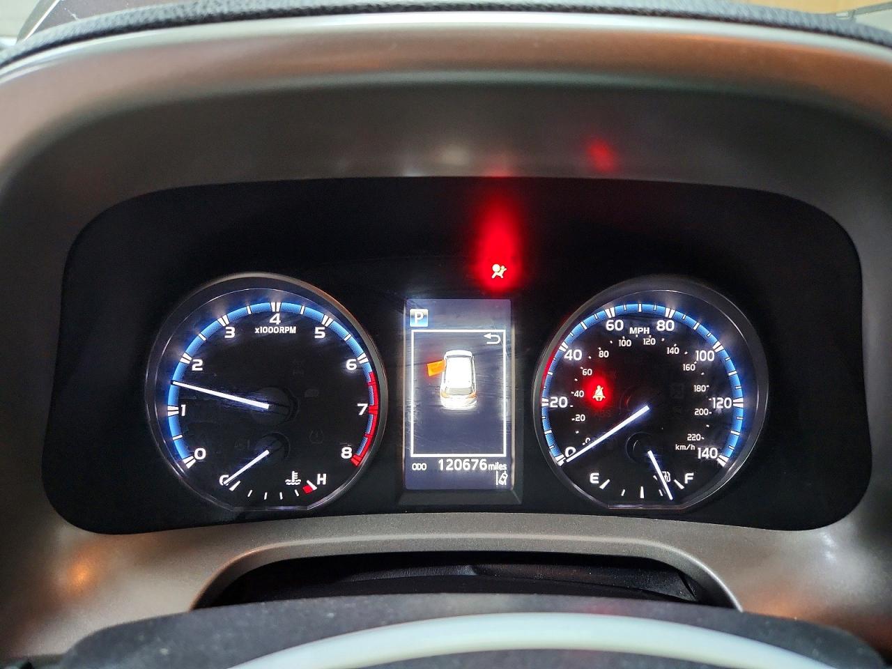 2018 TOYOTA RAV4 LE photo 17