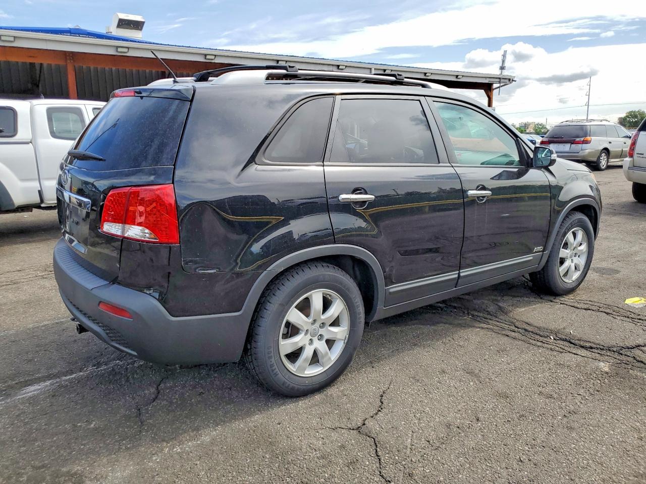 2013 KIA SORENTO LX photo 5