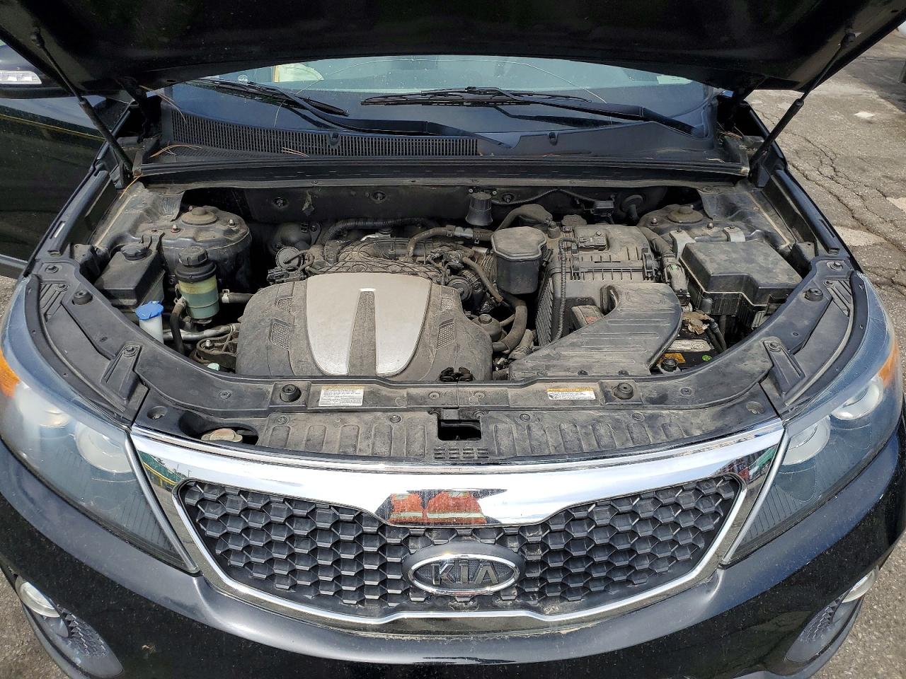2013 KIA SORENTO LX photo 21