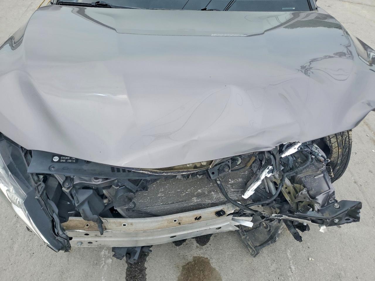 2020 TOYOTA CAMRY SE photo 21