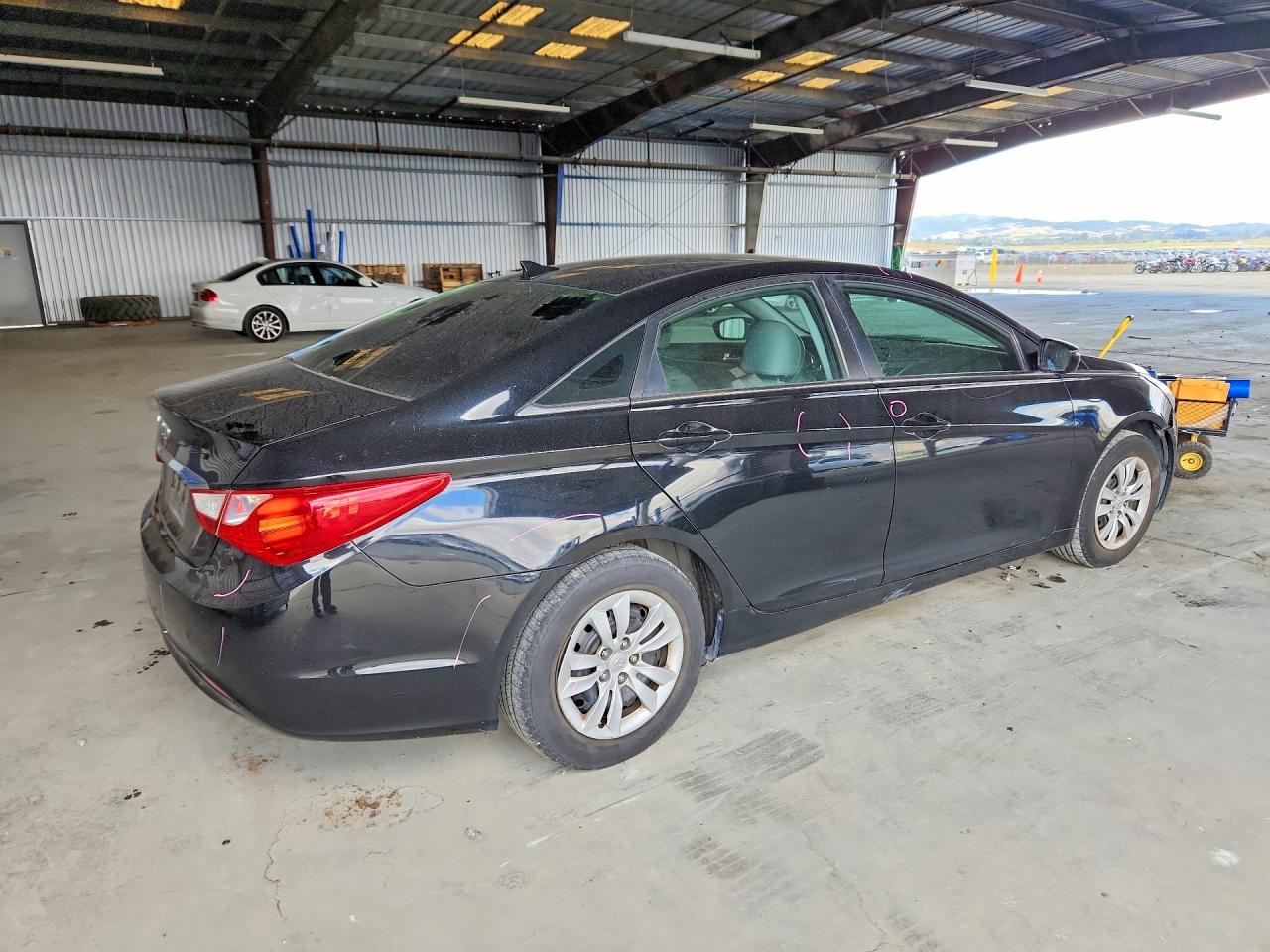 2012 HYUNDAI SONATA GLS photo 5
