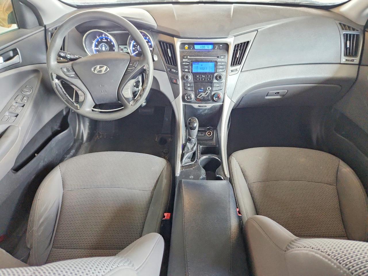 2012 HYUNDAI SONATA GLS photo 15