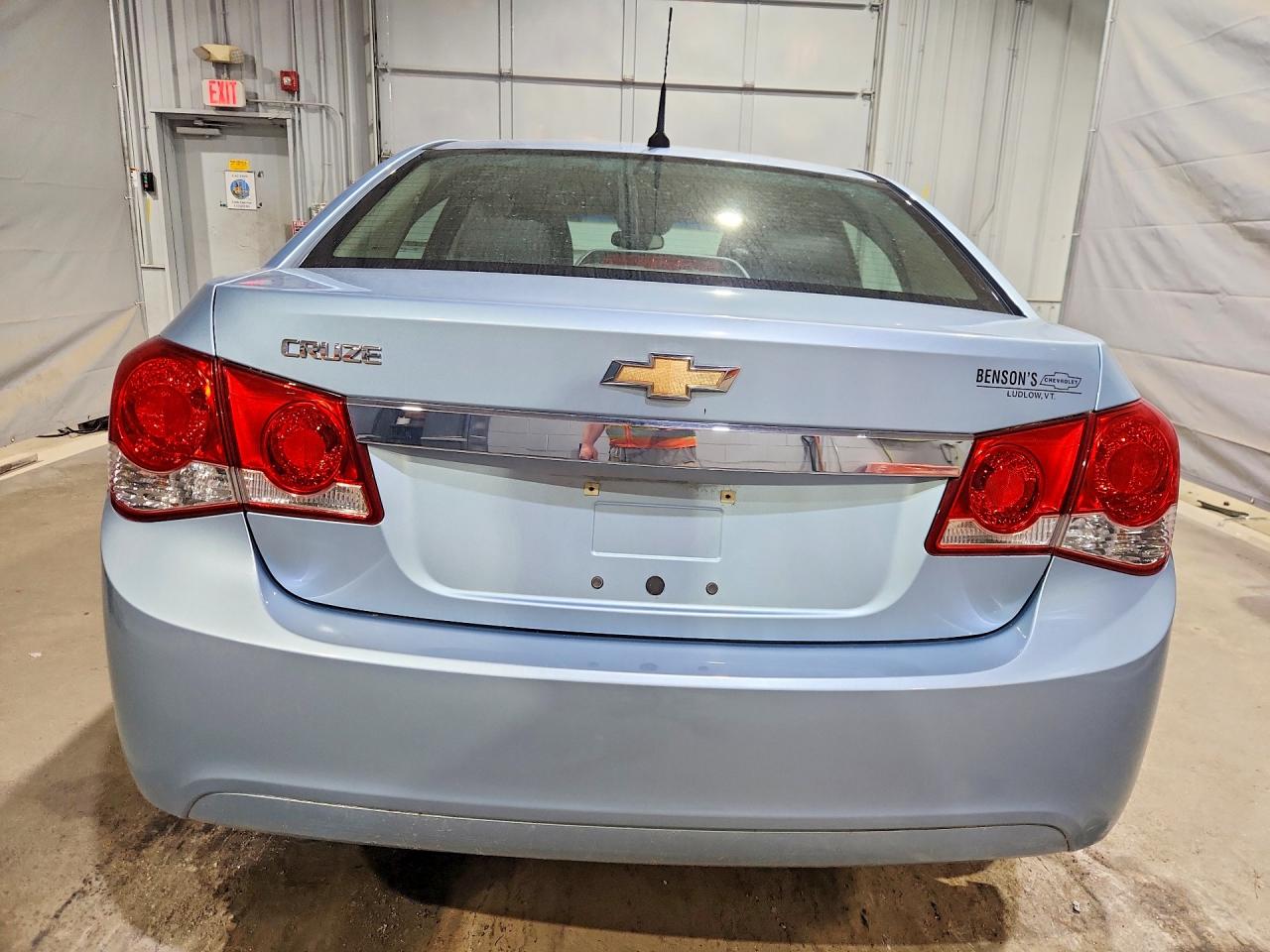 2011 CHEVROLET CRUZE LS photo 6