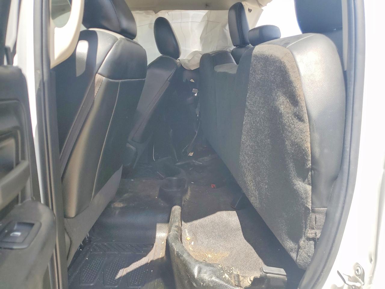 2022 RAM 1500 CLASSIC TRADESMAN photo 19