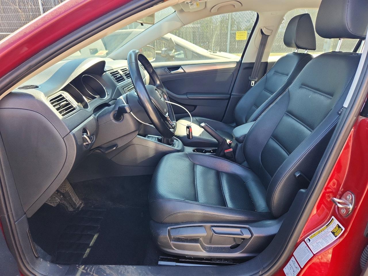 2017 VOLKSWAGEN JETTA SE photo 13