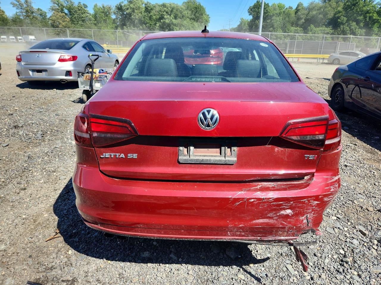 2017 VOLKSWAGEN JETTA SE photo 11