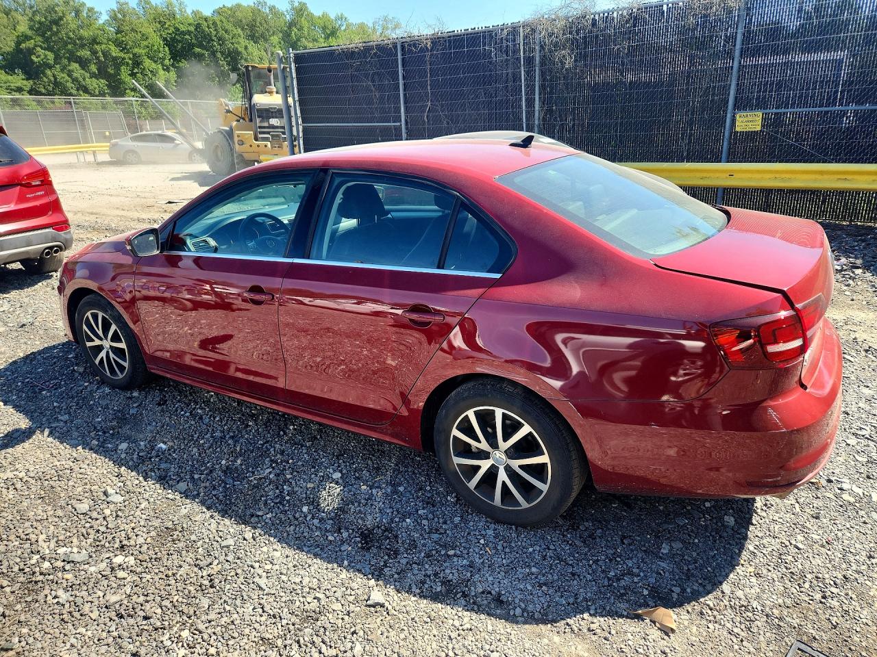 2017 VOLKSWAGEN JETTA SE photo 3