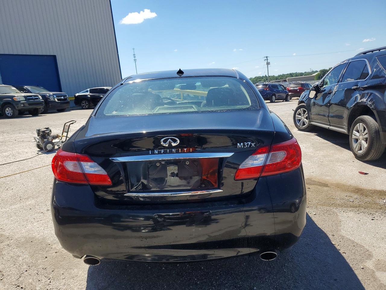 2012 INFINITI M37 X photo 6