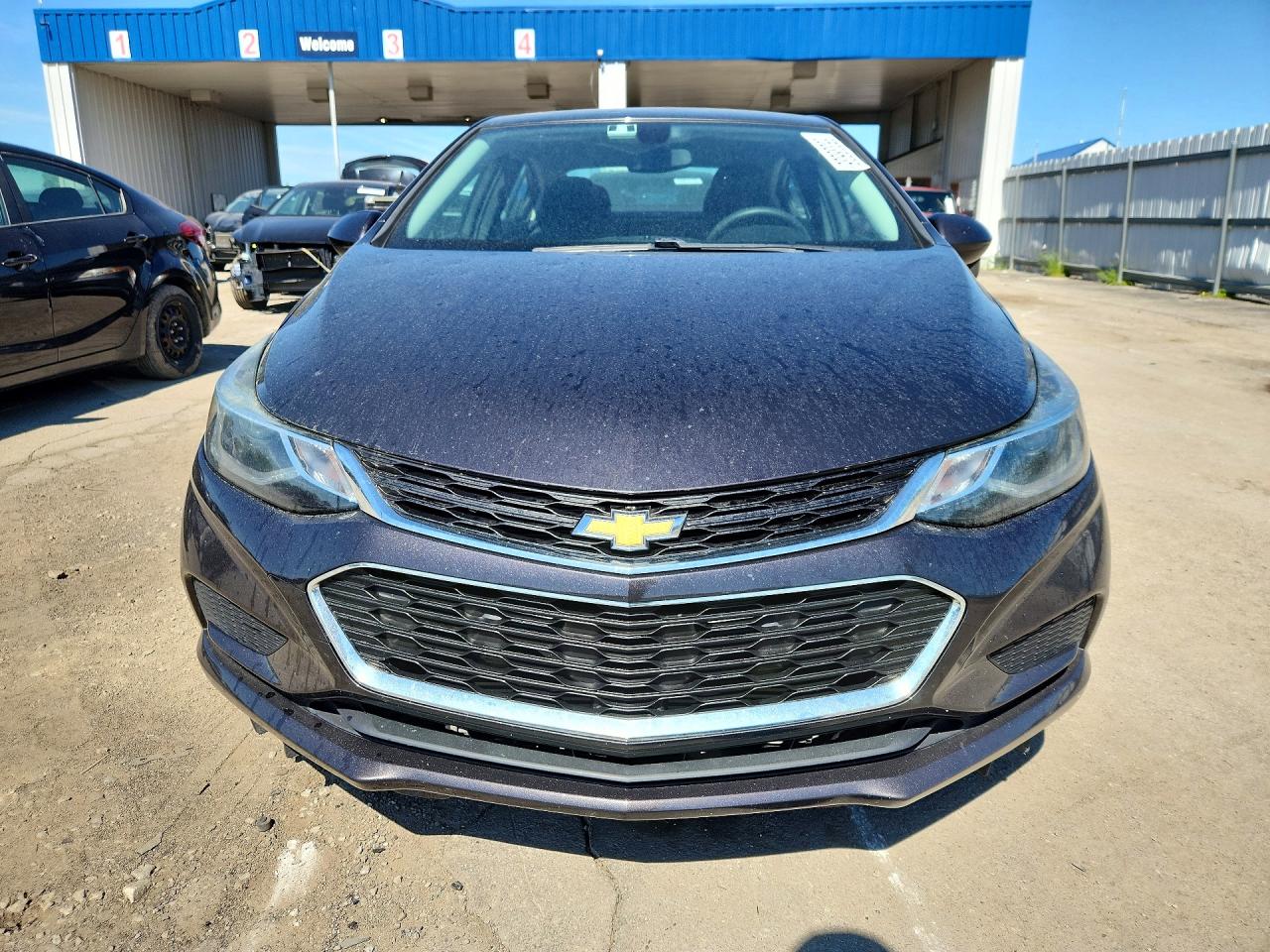 2017 CHEVROLET CRUZE LT photo 9