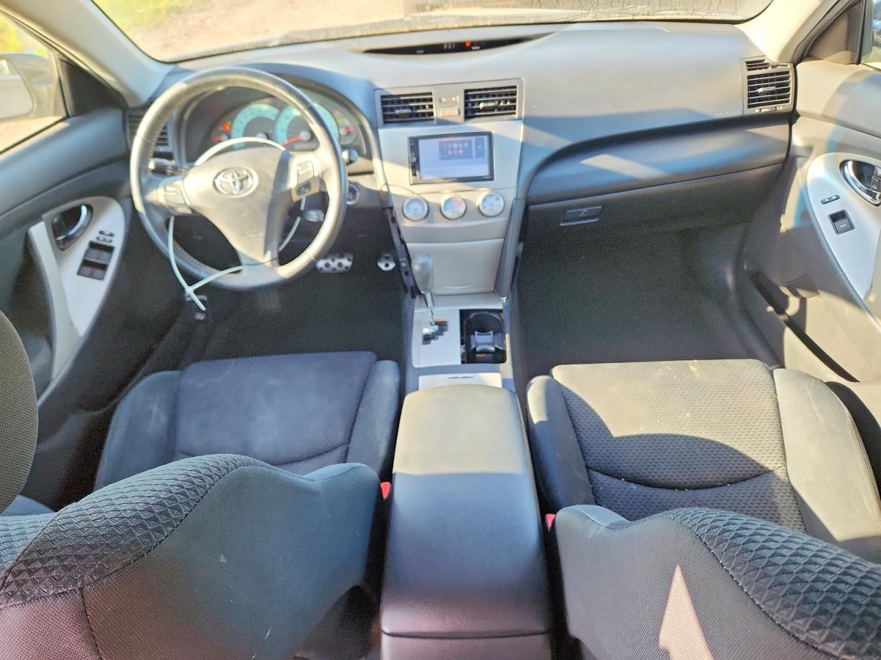 2011 TOYOTA CAMRY SE photo 15