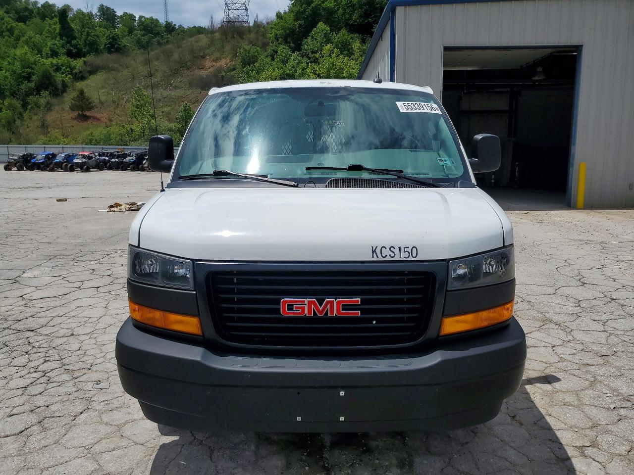 2022 GMC SAVANA G2500 photo 5