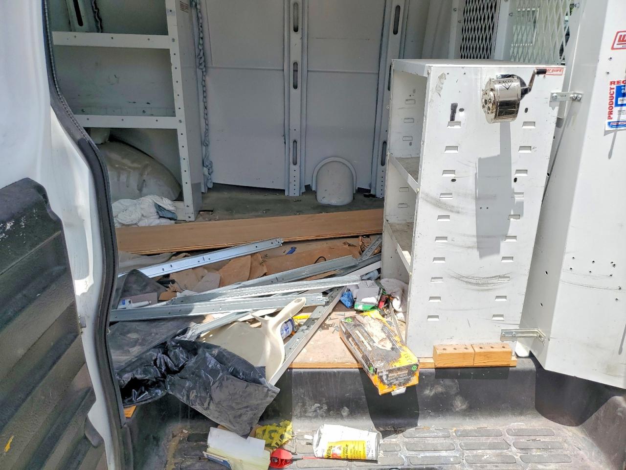 2022 GMC SAVANA G2500 photo 11