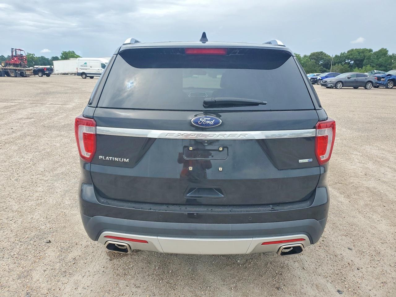 2016 FORD EXPLORER PLATINUM photo 11