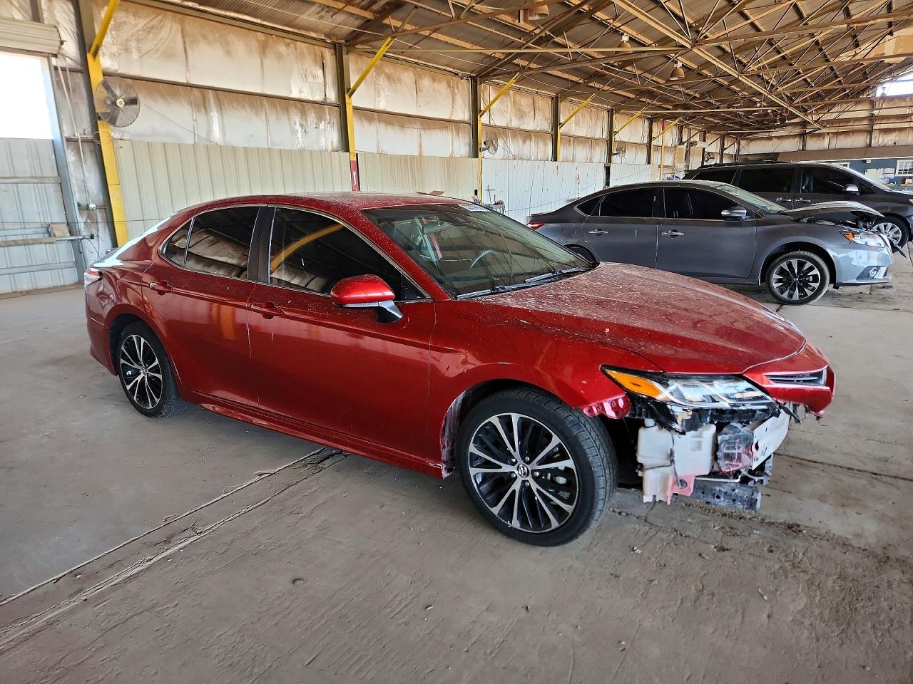 2020 TOYOTA CAMRY SE photo 7