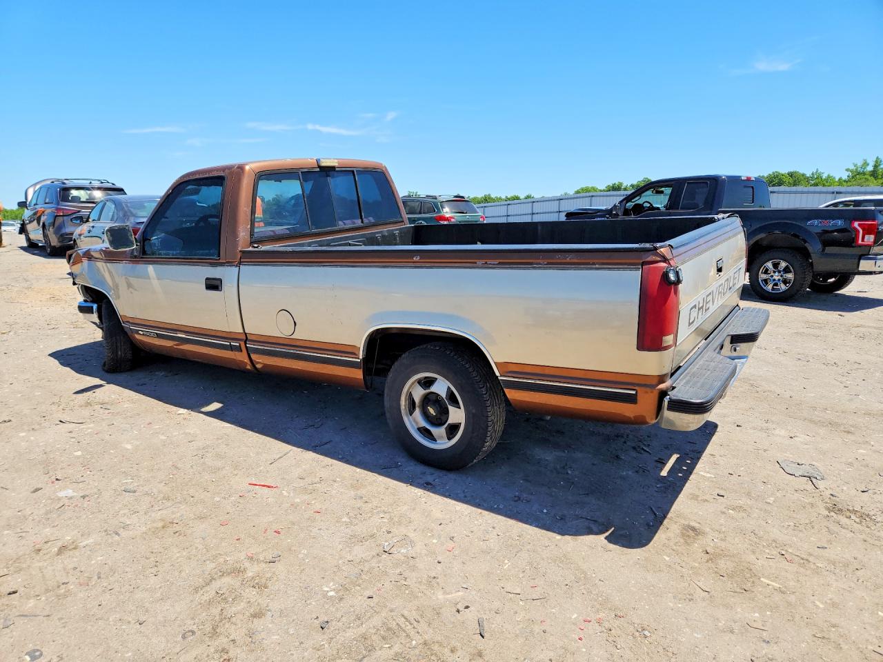 1990 CHEVROLET GMT-400 C1500 photo 4