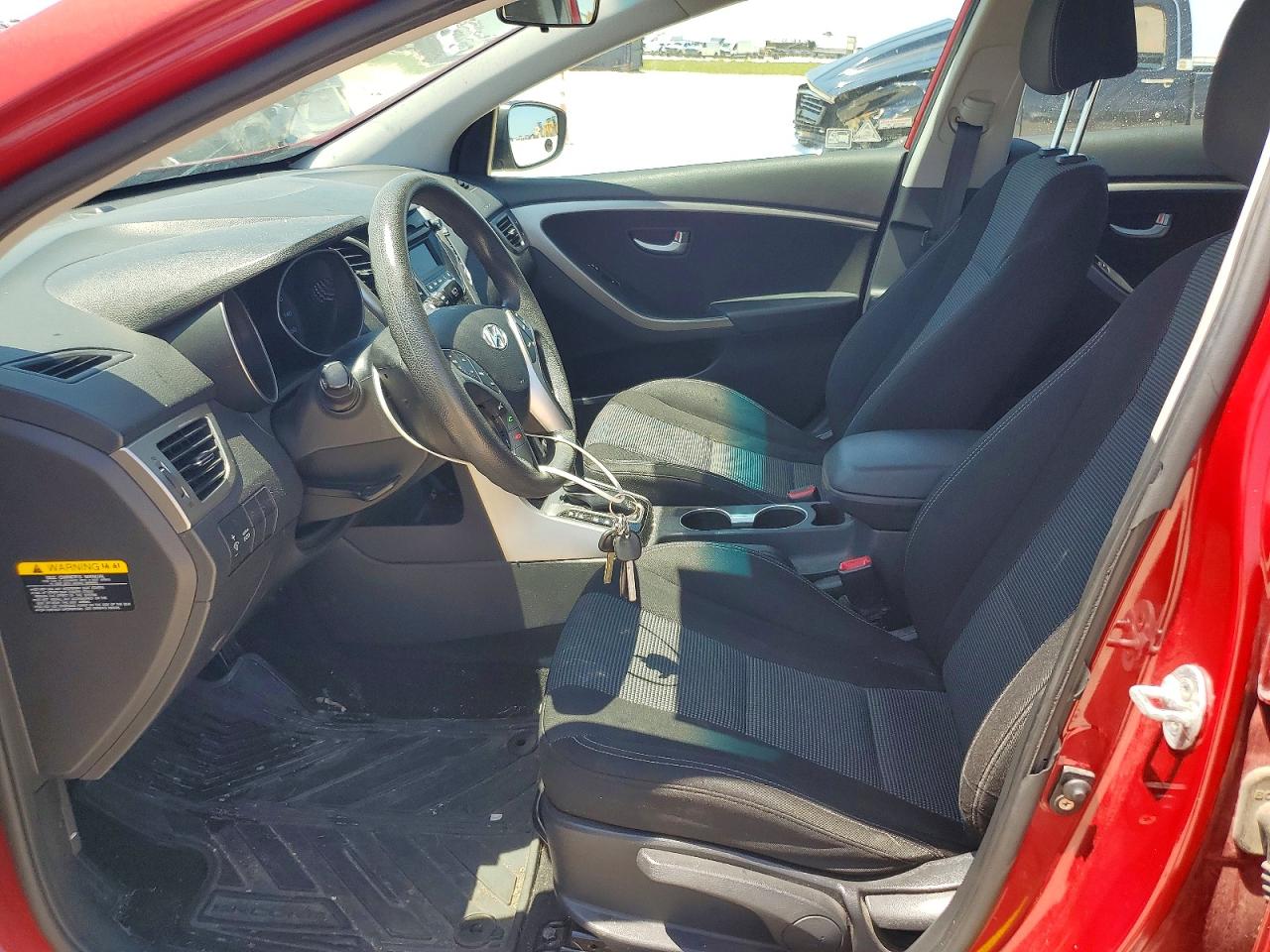 2017 HYUNDAI ELANTRA GT BASE photo 7