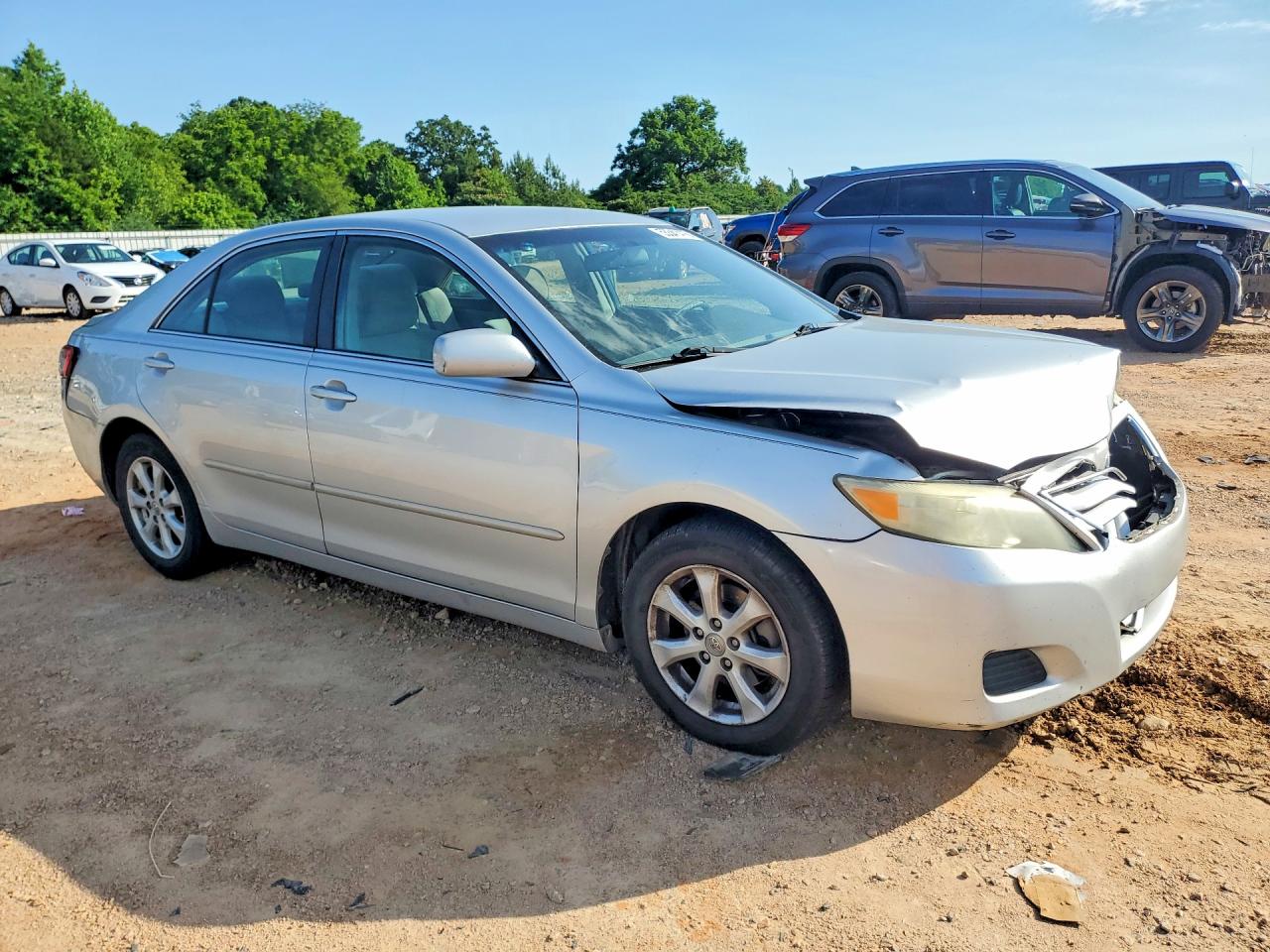 2011 TOYOTA CAMRY LE photo 7