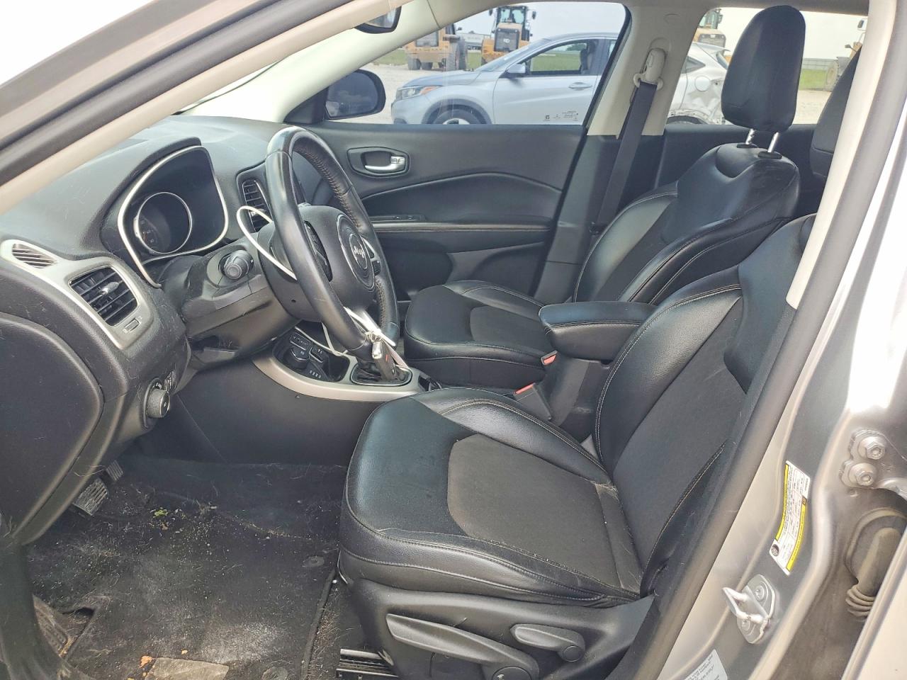 2017 JEEP COMPASS LATITUDE photo 13
