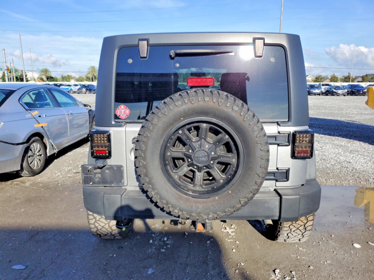 2015 JEEP WRANGLER UNLIMITED SPORT photo 11