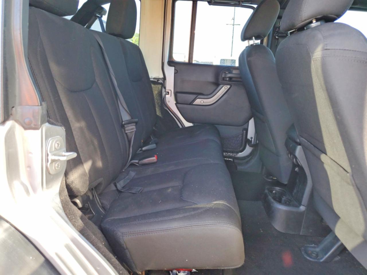 2015 JEEP WRANGLER UNLIMITED SPORT photo 21